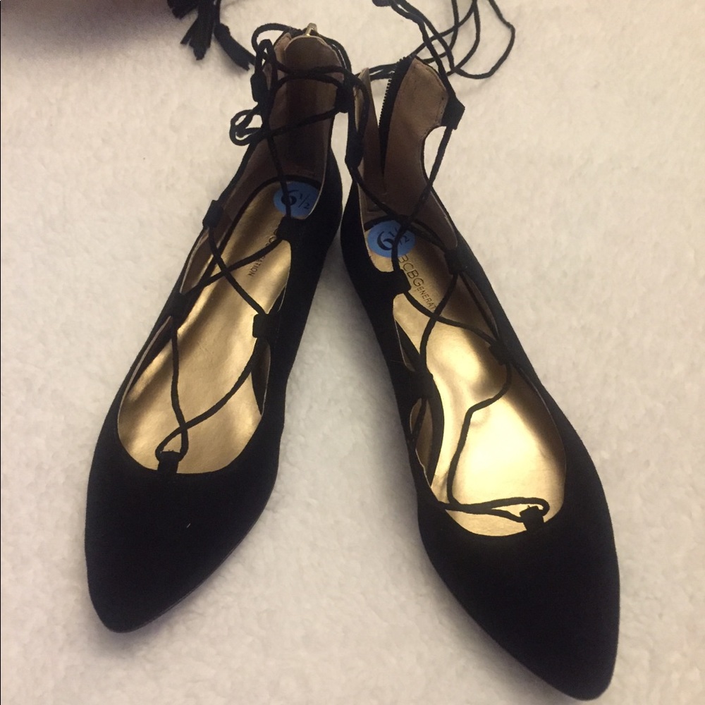 New Lace up calf size 6 1/2 closed toe shoes